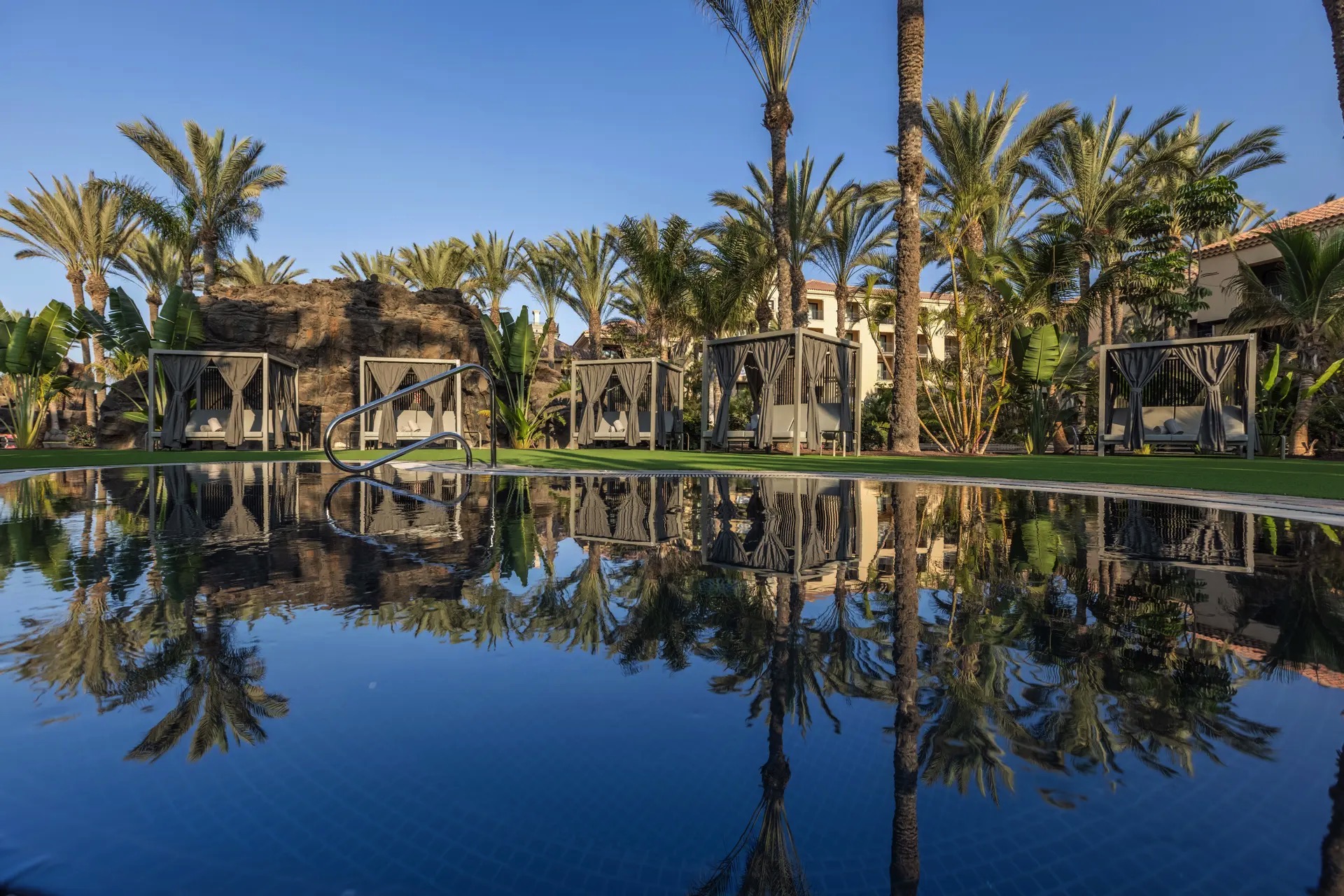 LOPESAN HOTEL GROUP 2